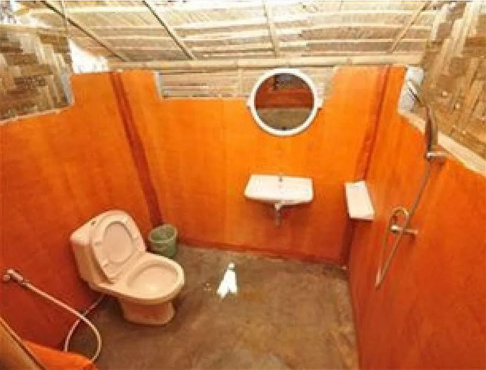 Phutawan Bamboo Resort Ko Phi Phi 2*,